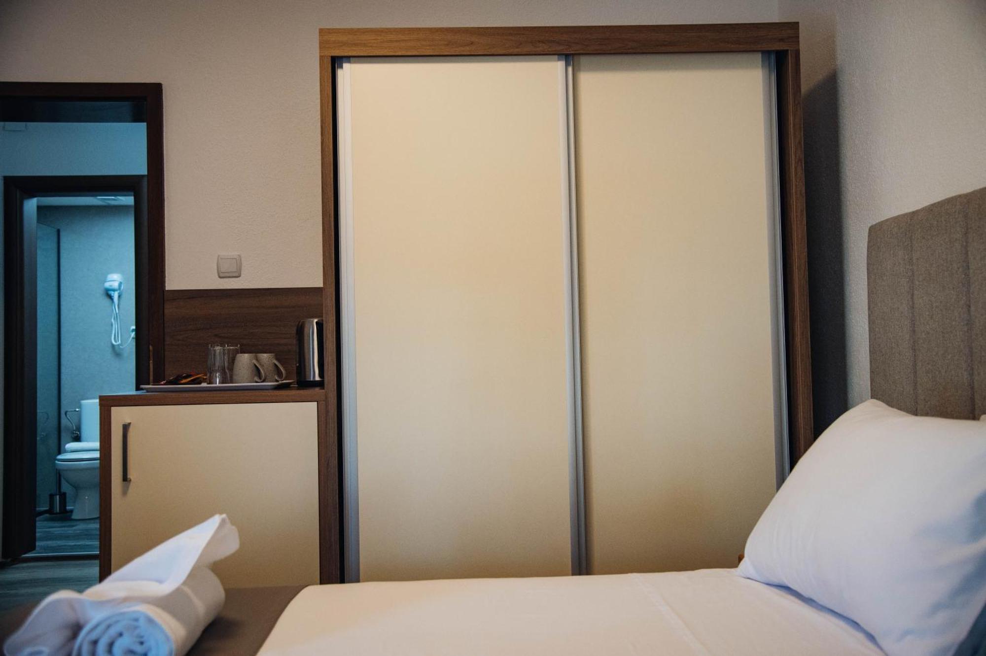 Urban Studio Apartments Strumica Buitenkant foto