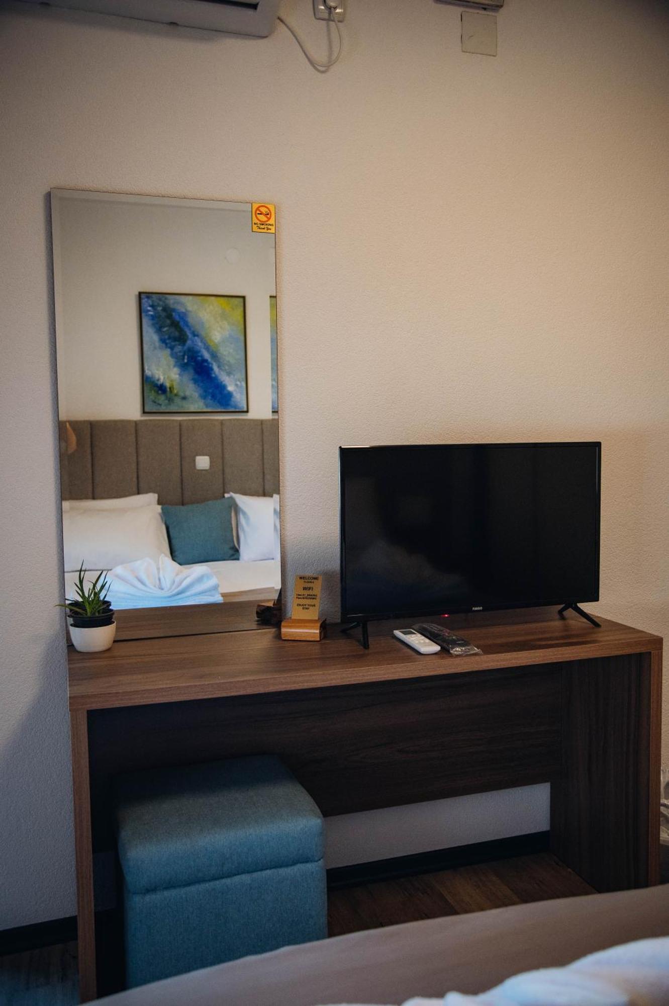 Urban Studio Apartments Strumica Buitenkant foto