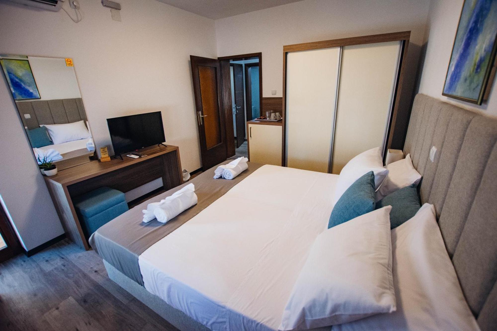 Urban Studio Apartments Strumica Buitenkant foto
